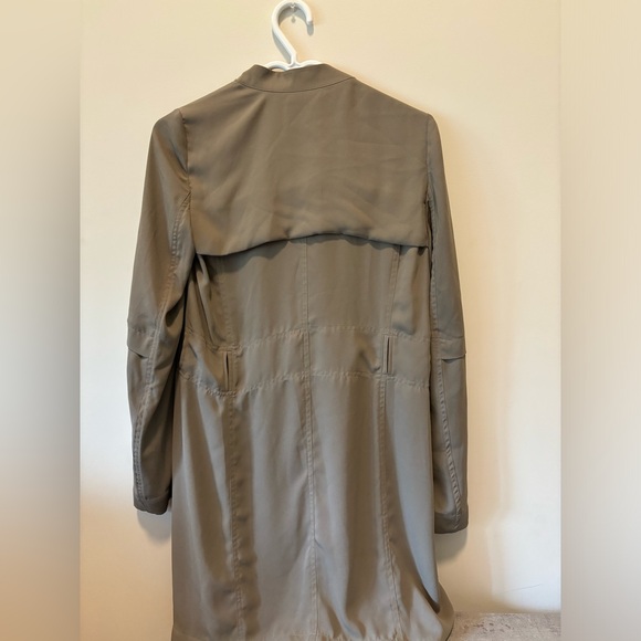 Babaton Light Robe - Picture 6 of 6